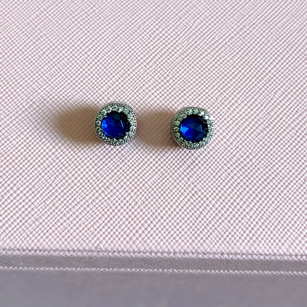 2 Pandora Essence Blue Peace Charm